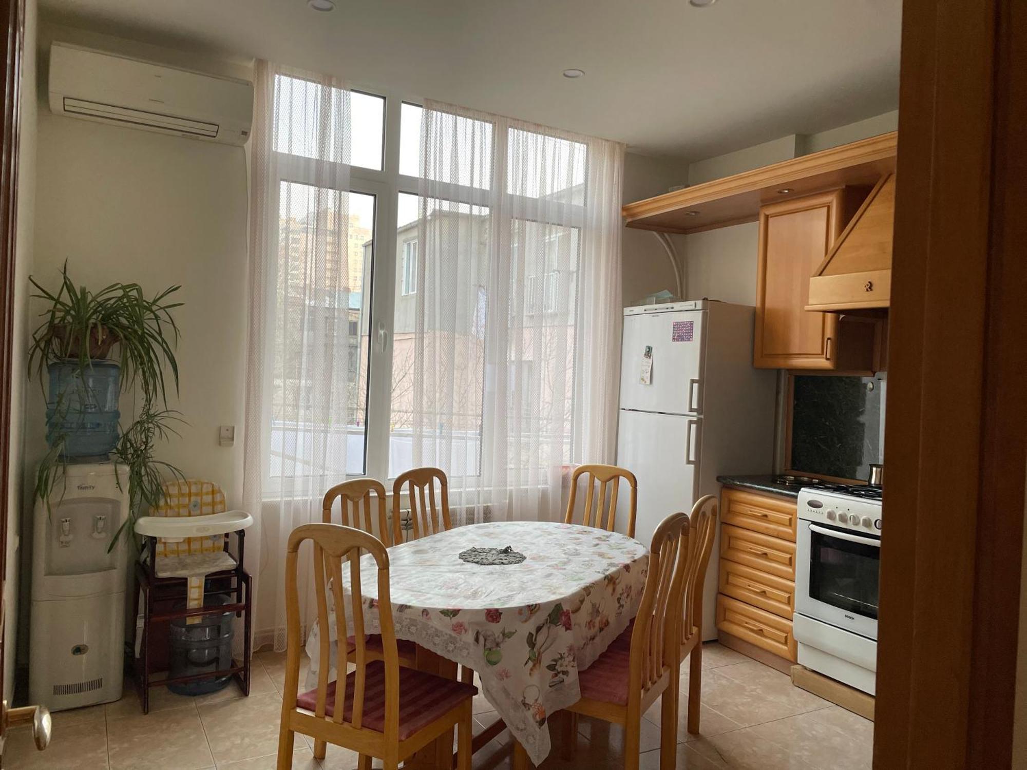 Bright And Modern 4Br Apartment - Center Of 耶烈万 外观 照片